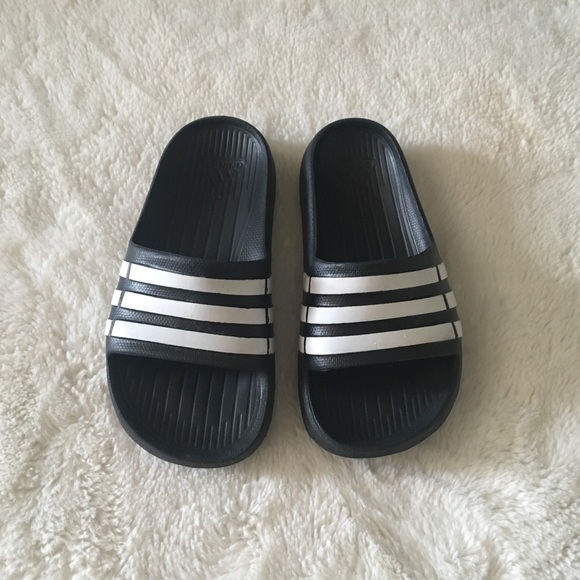toddler adidas slides